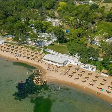 Gg Garden Deluxe Διαμέρισμα Τσερνομόρετς