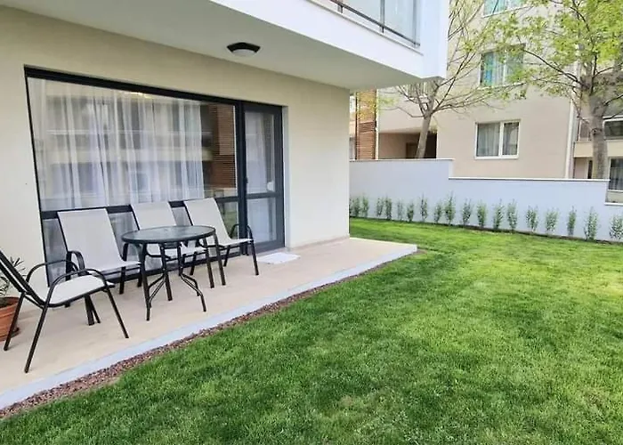 Апартамент Gg Garden Deluxe