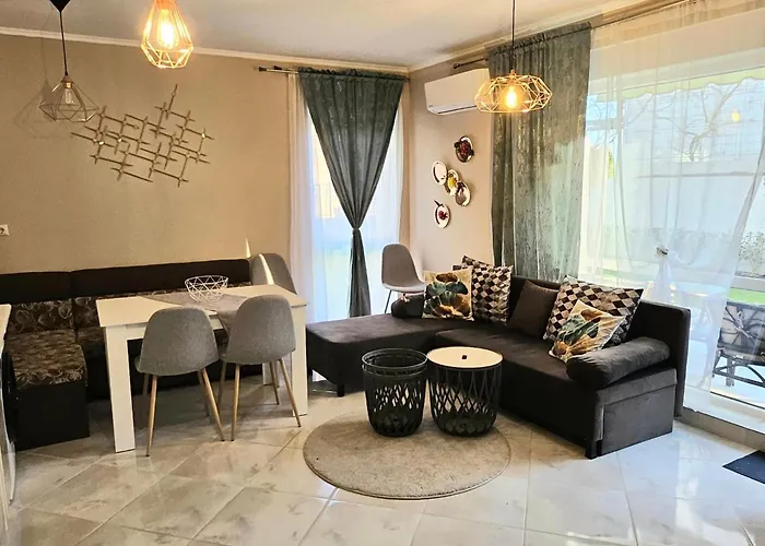 Апартамент Gg Garden Deluxe *